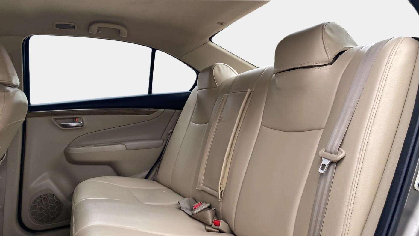 2018 Maruti Ciaz ALPHA 1.5 SHVS PETROL, Petrol, Manual, 75,402 km, Right Side Rear Door Cabin