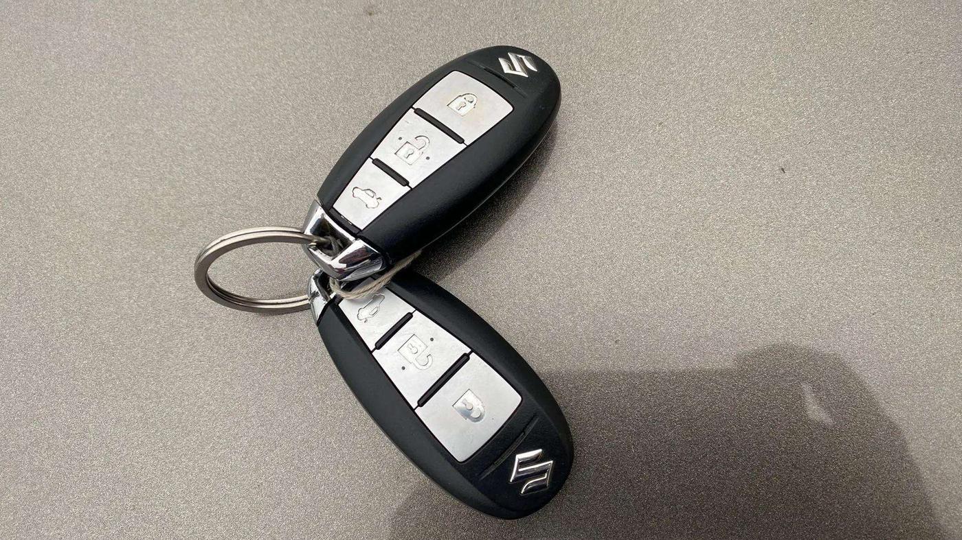 2018 Maruti Ciaz ALPHA 1.5 SHVS PETROL, Petrol, Manual, 75,402 km, Key Close Up