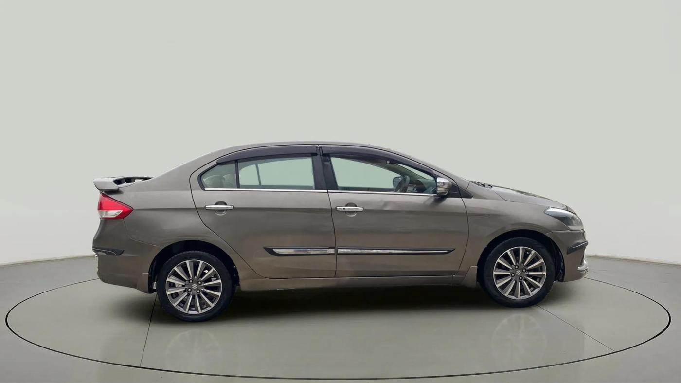 2018 Maruti Ciaz ALPHA 1.5 SHVS PETROL, Petrol, Manual, 75,402 km, Right Side View