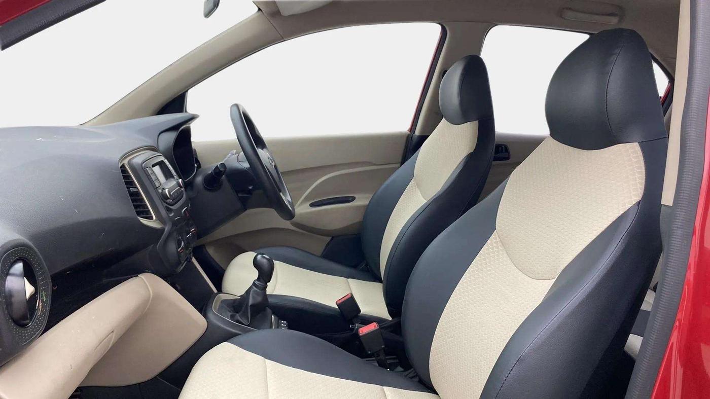 2020 Hyundai NEW SANTRO MAGNA CNG, CNG, Manual, 70,831 km, Right Side Front Door Cabin