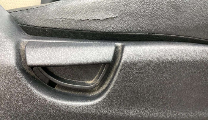 2020 Hyundai NEW SANTRO MAGNA CNG, CNG, Manual, 70,831 km, Driver Side Adjustment Panel