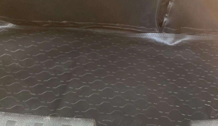 2016 Maruti Swift VXI, Petrol, Manual, 10,764 km, Boot Inside