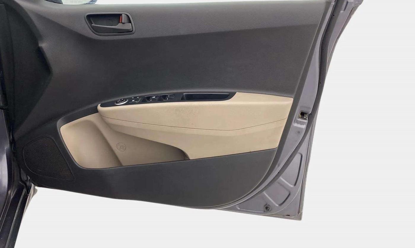 2014 Hyundai Grand i10 MAGNA 1.2 KAPPA VTVT, Petrol, Manual, 58,132 km, Driver Side Door Panels Control