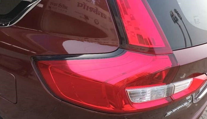 2021 Maruti Ertiga VXI AT SHVS, Petrol, Automatic, 6,476 km, Left tail light - Minor damage