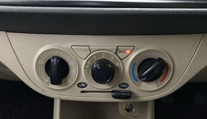 2023 Maruti Alto LXI O, Petrol, Manual, 27,122 km, AC Unit - Directional switch has minor damage