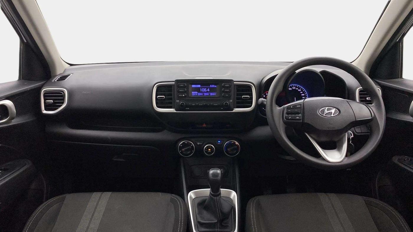 2021 Hyundai VENUE S 1.2, Petrol, Manual, 29,750 km, Dashboard