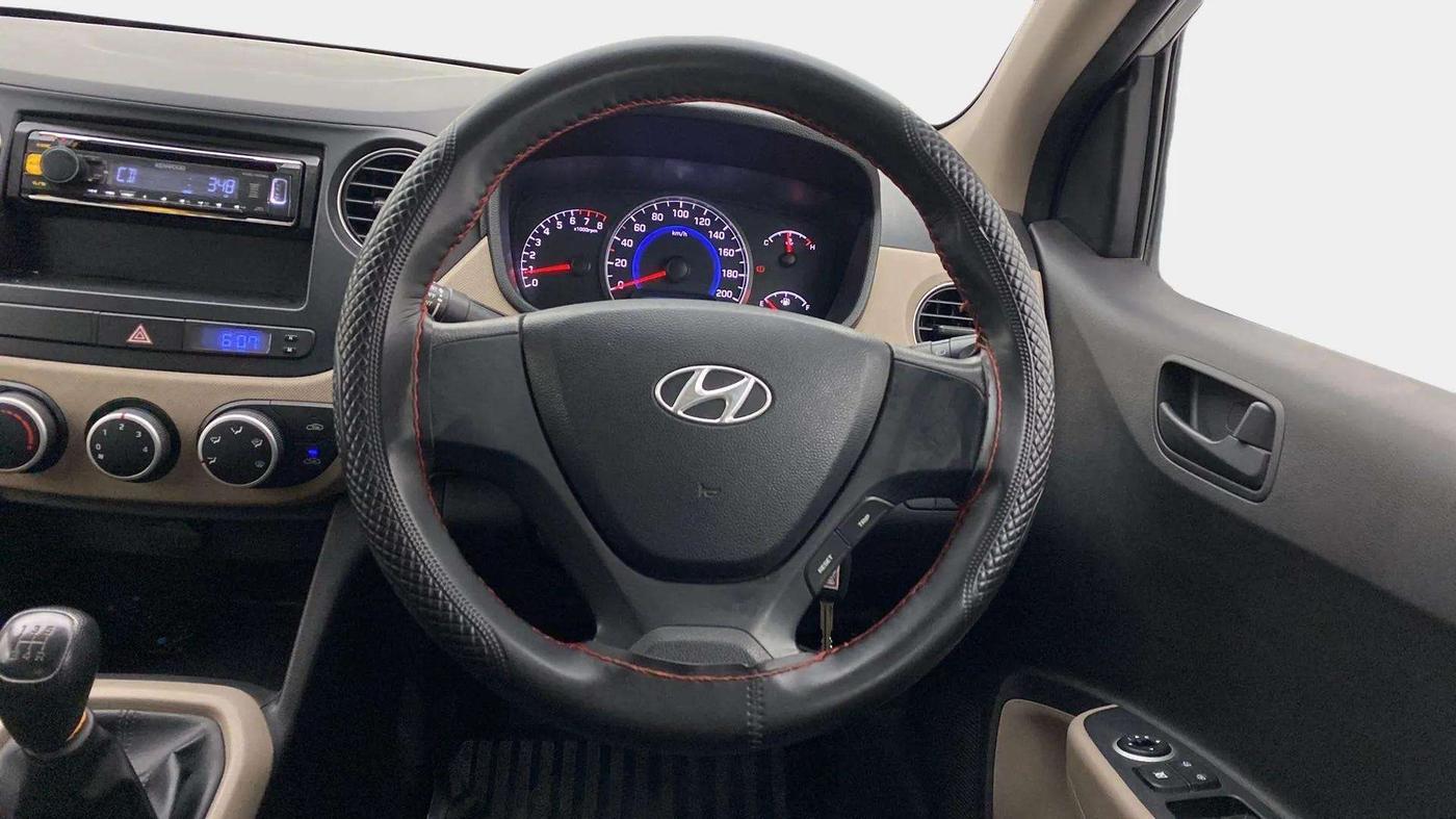 2016 Hyundai Grand i10 MAGNA 1.2 KAPPA VTVT, CNG, Manual, 58,415 km, Steering Wheel Close Up