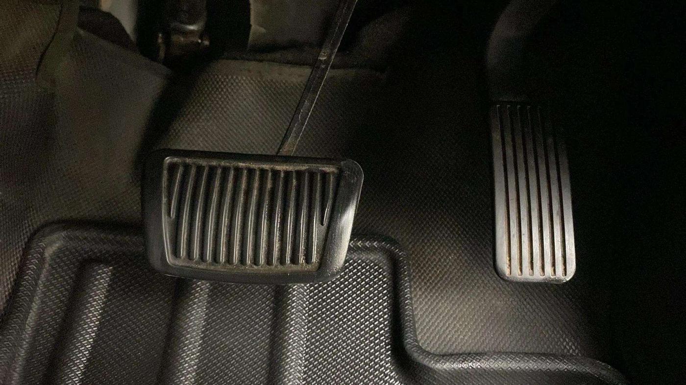 2022 KIA SELTOS HTK PLUS AT 1.5 DIESEL, Diesel, Automatic, 49,196 km, Pedals