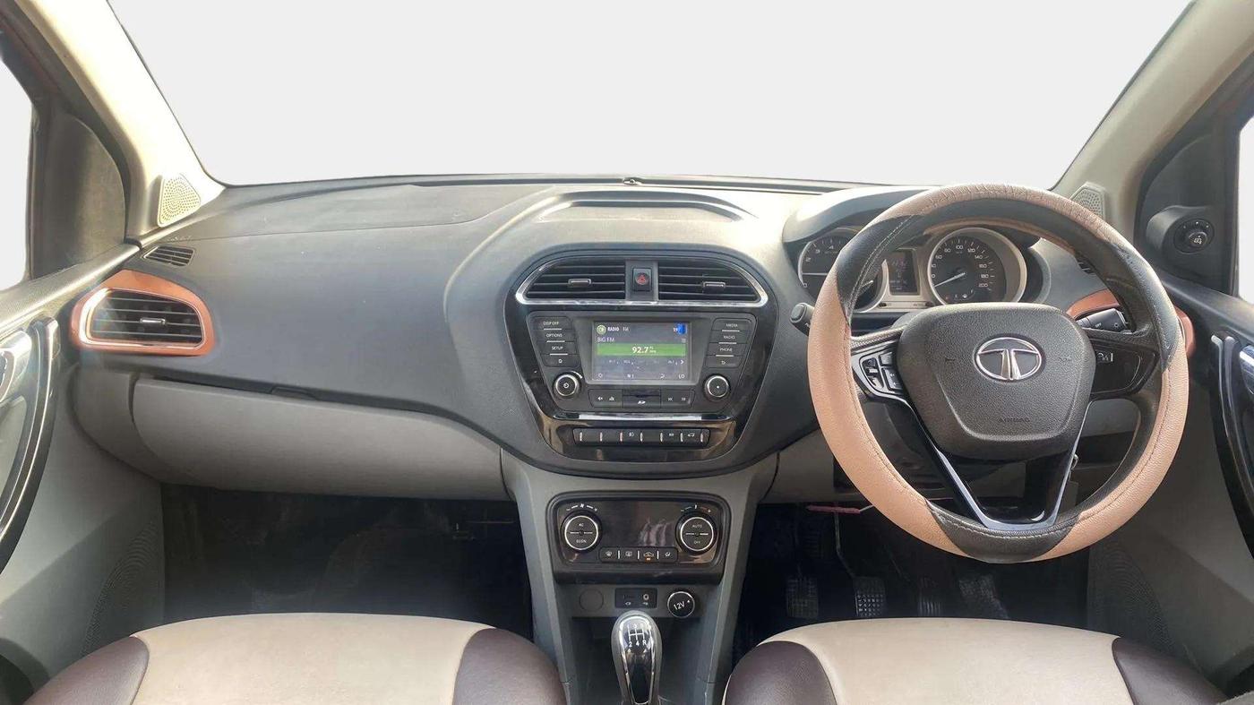 2017 Tata TIGOR XZ (O) PETROL, Petrol, Manual, 23,617 km, Dashboard