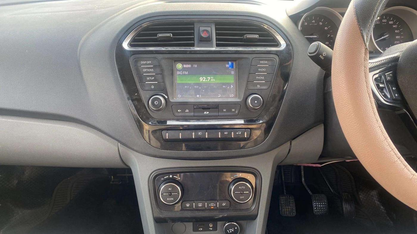 2017 Tata TIGOR XZ (O) PETROL, Petrol, Manual, 23,617 km, Air Conditioner