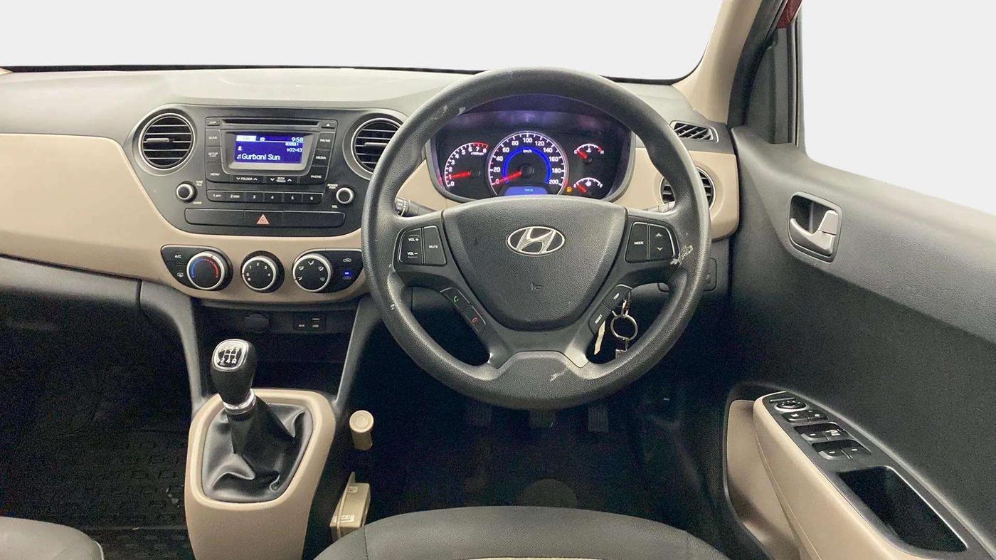 2015 Hyundai Grand i10 SPORTZ 1.2 KAPPA VTVT, Petrol, Manual, 28,806 km, Steering Wheel Close Up