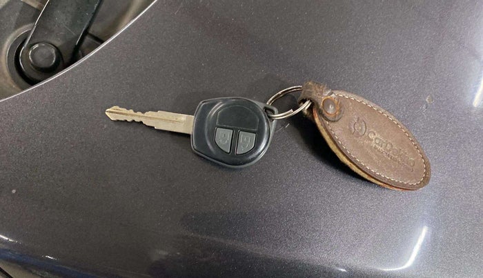 2014 Maruti Ertiga ZXI, Petrol, Manual, 84,719 km, Key Close Up