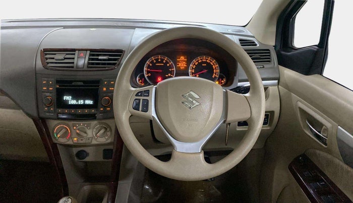 2014 Maruti Ertiga ZXI, Petrol, Manual, 84,719 km, Steering Wheel Close Up