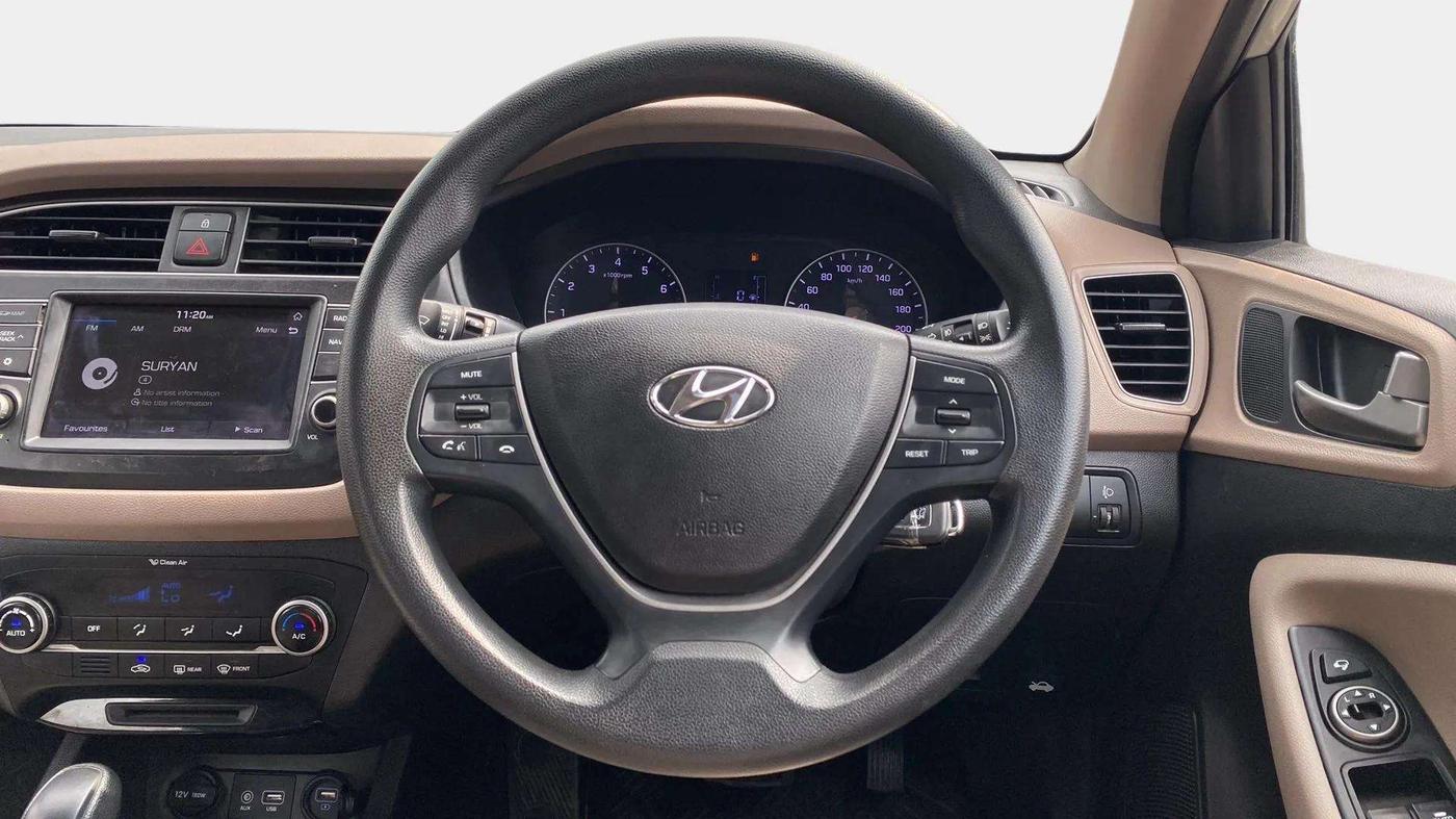 2018 Hyundai Elite i20 ASTA 1.2  CVT, Petrol, Automatic, 49,201 km, Steering Wheel Close Up