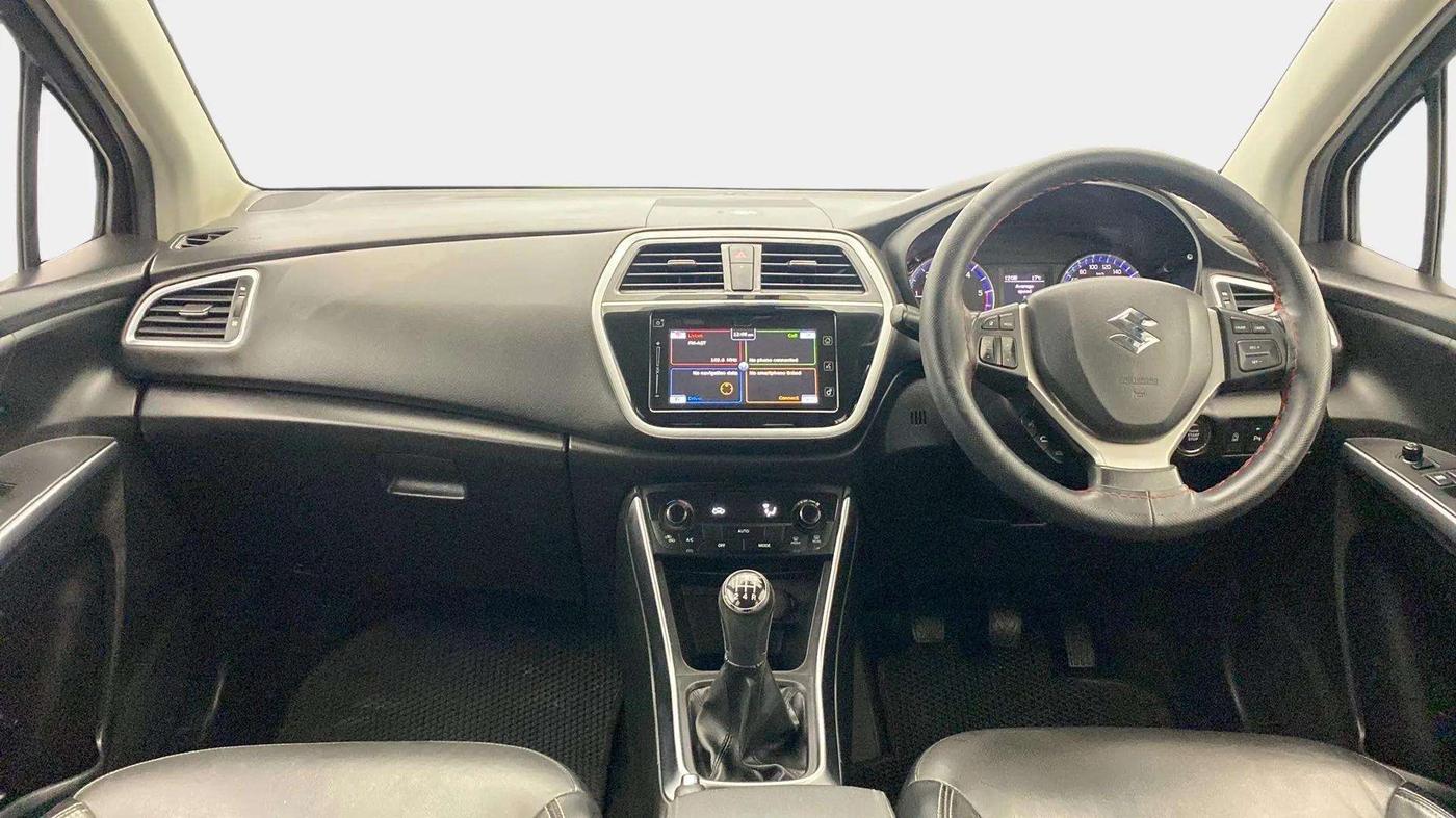 2018 Maruti S Cross ALPHA 1.3, Diesel, Manual, 60,541 km, Dashboard