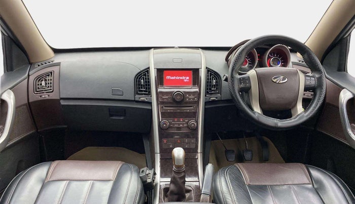 2014 Mahindra XUV500 W8, Diesel, Manual, 70,730 km, Dashboard