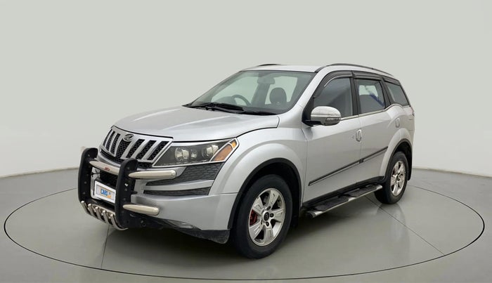 2014 Mahindra XUV500 W8, Diesel, Manual, 70,730 km, Left Front Diagonal