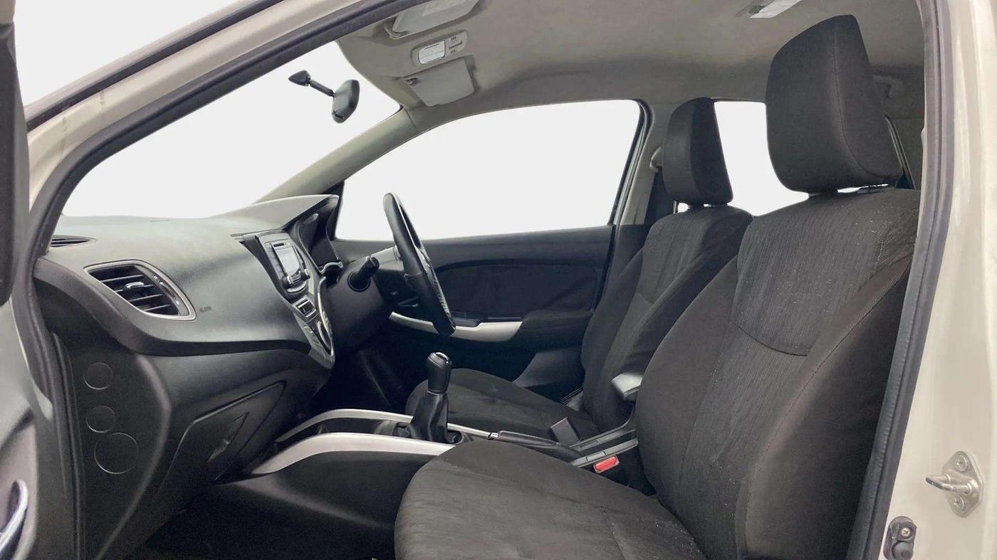 2016 Maruti Baleno DELTA PETROL 1.2, Petrol, Manual, 69,409 km, Right Side Front Door Cabin