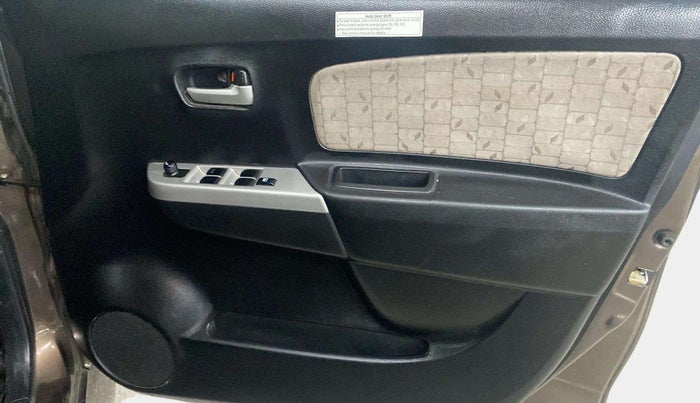 2016 Maruti Wagon R 1.0 VXI AMT, Petrol, Automatic, 37,764 km, Driver Side Door Panels Control