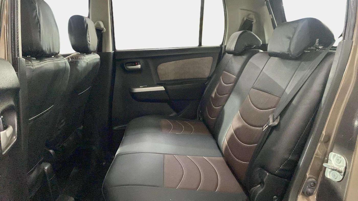2016 Maruti Wagon R 1.0 VXI AMT, Petrol, Automatic, 37,764 km, Right Side Rear Door Cabin