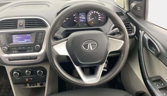 2017 Tata Tiago XT PETROL, Petrol, Manual, 71,379 km, Steering Wheel Close Up