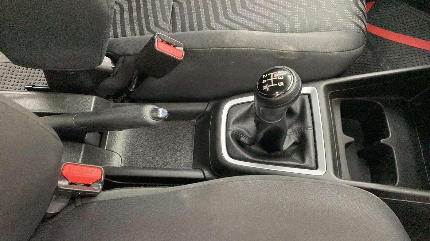 2020 Maruti Swift ZXI PLUS, Petrol, Manual, 31,812 km, Gear Lever