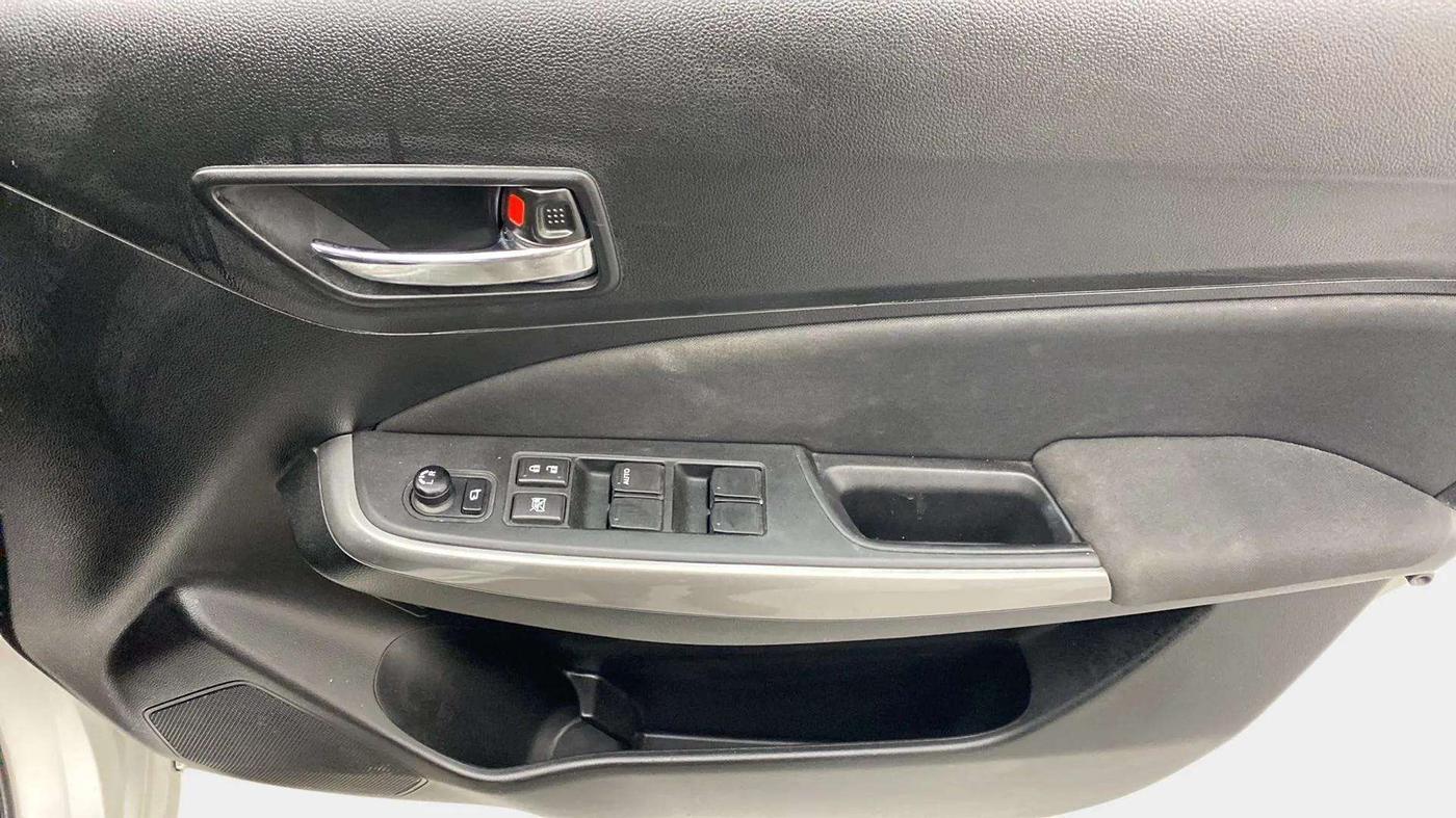 2020 Maruti Swift ZXI PLUS, Petrol, Manual, 31,812 km, Driver Side Door Panels Control