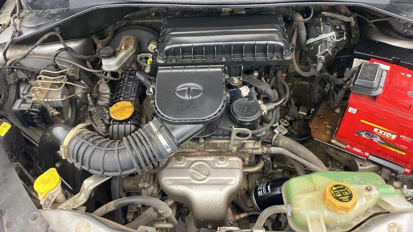 2019 Tata Tiago XZ PETROL, Petrol, Manual, 82,314 km, Open Bonet