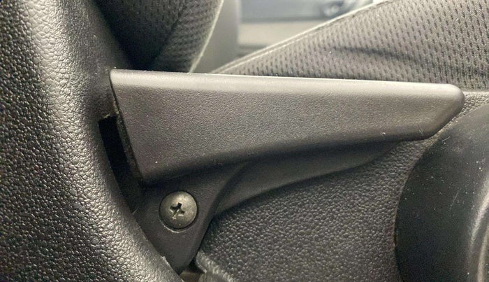 2019 Tata Tiago XZ PETROL, Petrol, Manual, 82,314 km, Driver Side Adjustment Panel