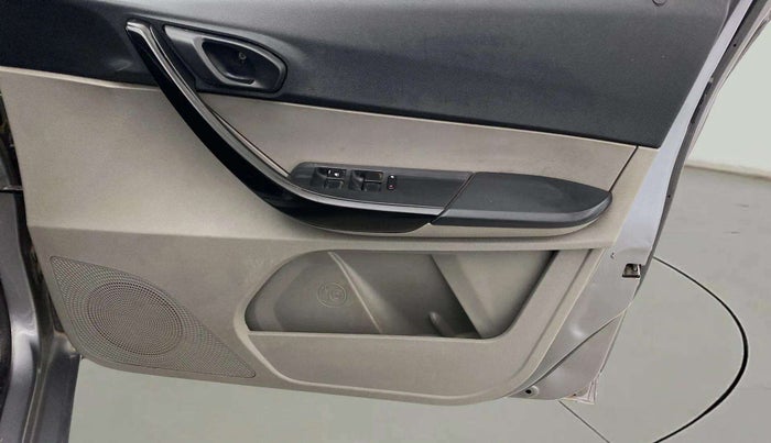 2019 Tata Tiago XZ PETROL, Petrol, Manual, 82,314 km, Driver Side Door Panels Control