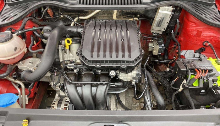 2019 Volkswagen Polo HIGHLINE PLUS 1.0, Petrol, Manual, 84,208 km, Open Bonet