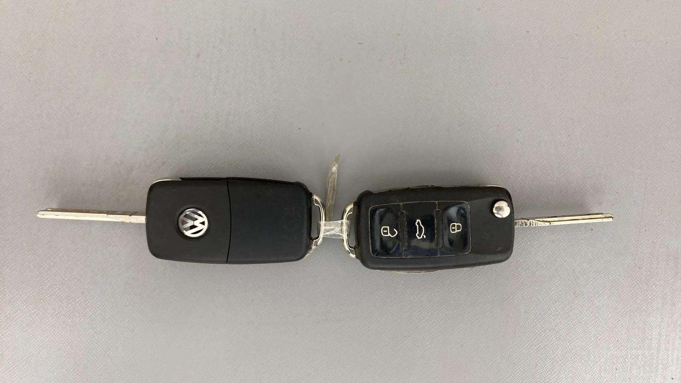 2019 Volkswagen Polo HIGHLINE PLUS 1.0, Petrol, Manual, 84,208 km, Key Close Up