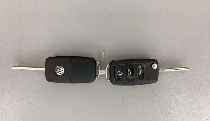 2019 Volkswagen Polo HIGHLINE PLUS 1.0, Petrol, Manual, 84,208 km, Key Close Up