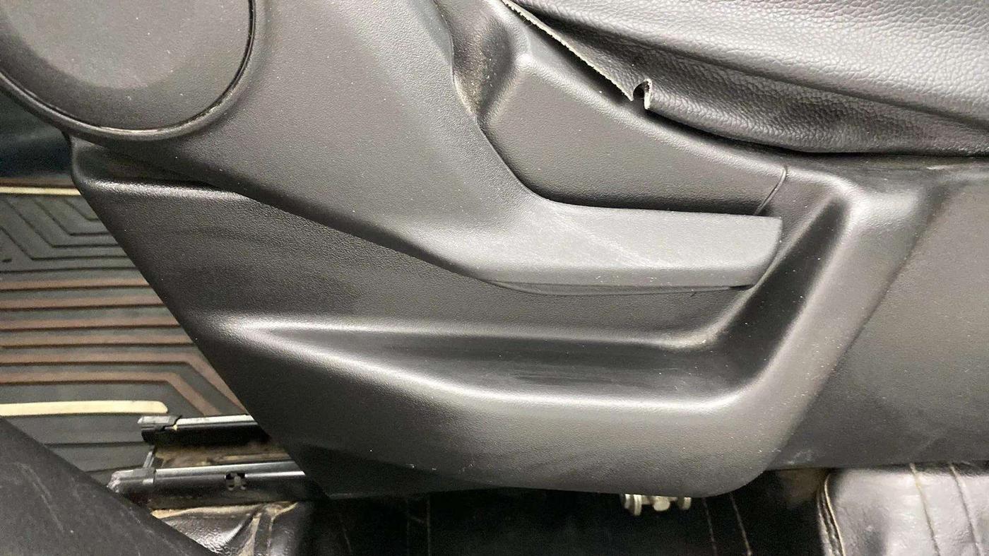 2021 Maruti New Wagon-R LXI CNG 1.0, CNG, Manual, 51,606 km, Driver Side Adjustment Panel