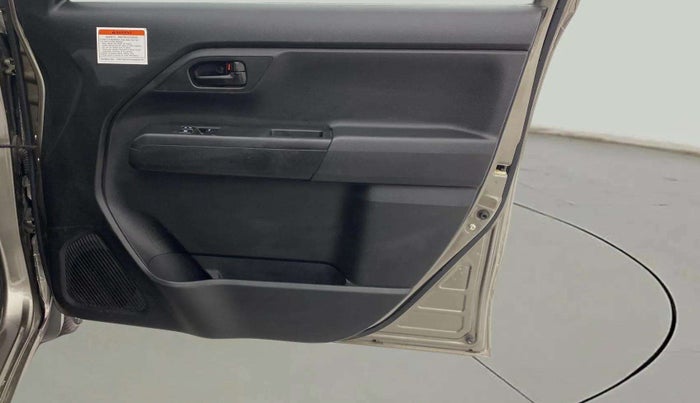 2021 Maruti New Wagon-R LXI CNG 1.0, CNG, Manual, 51,606 km, Driver Side Door Panels Control