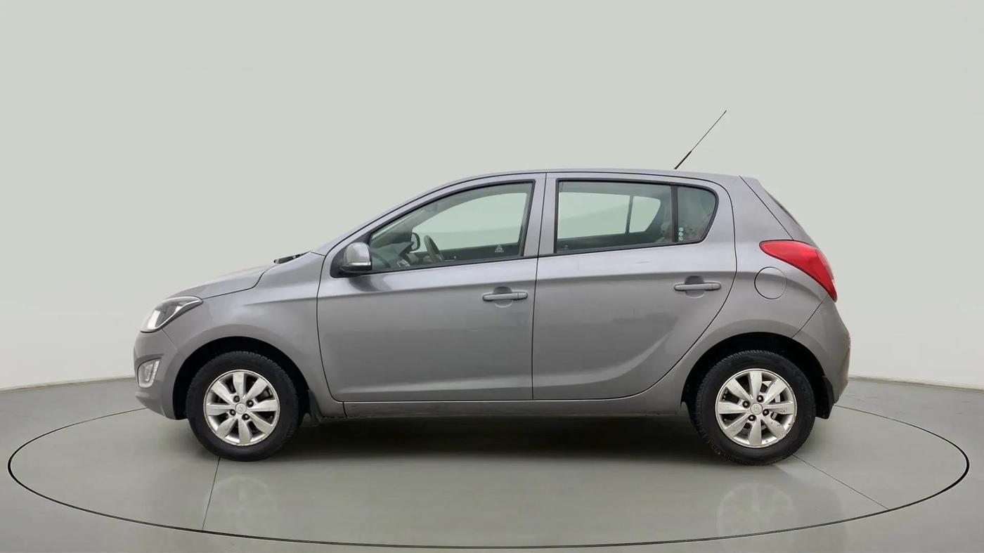 2014 Hyundai i20 SPORTZ 1.2, Petrol, Manual, 65,419 km, Left Side