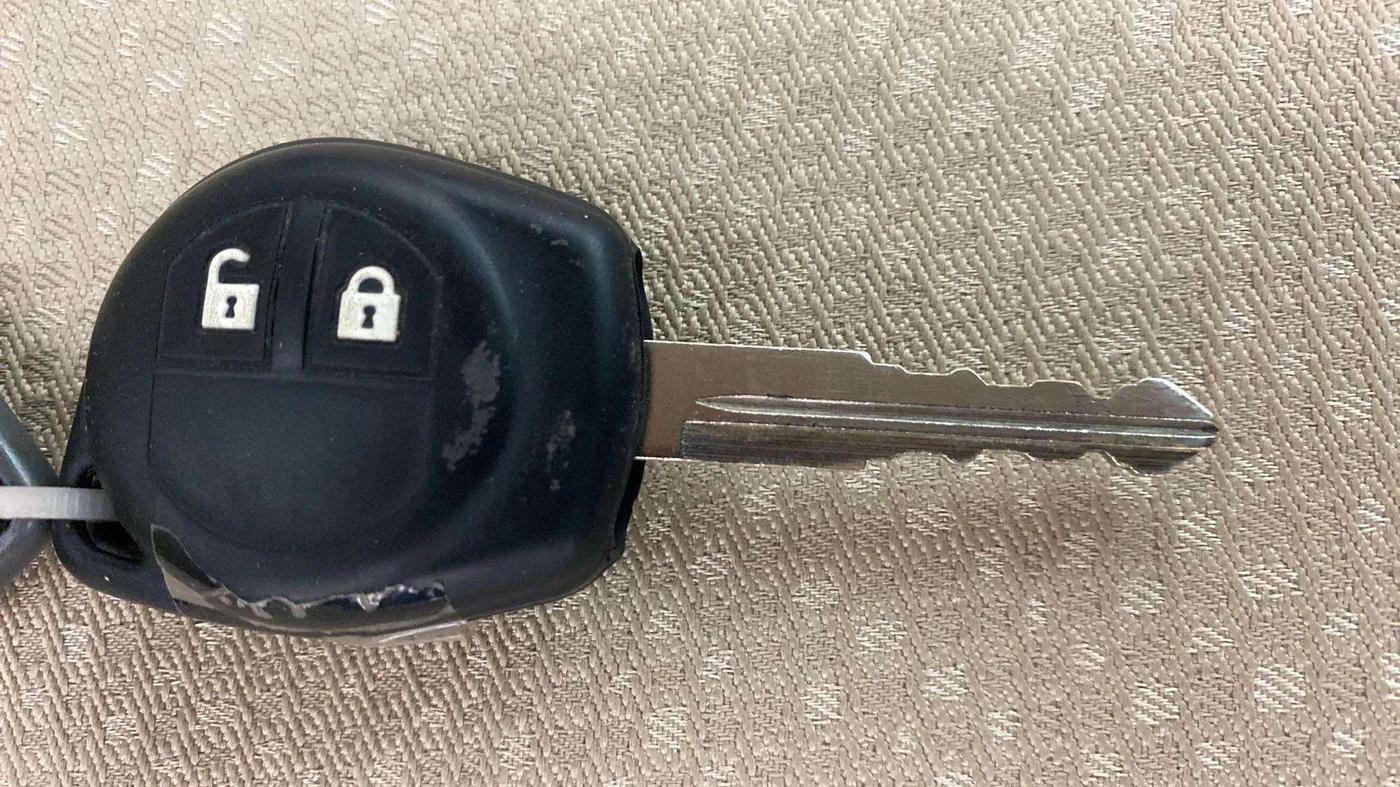 2013 Maruti Swift Dzire VXI, Petrol, Manual, 97,961 km, Key Close Up