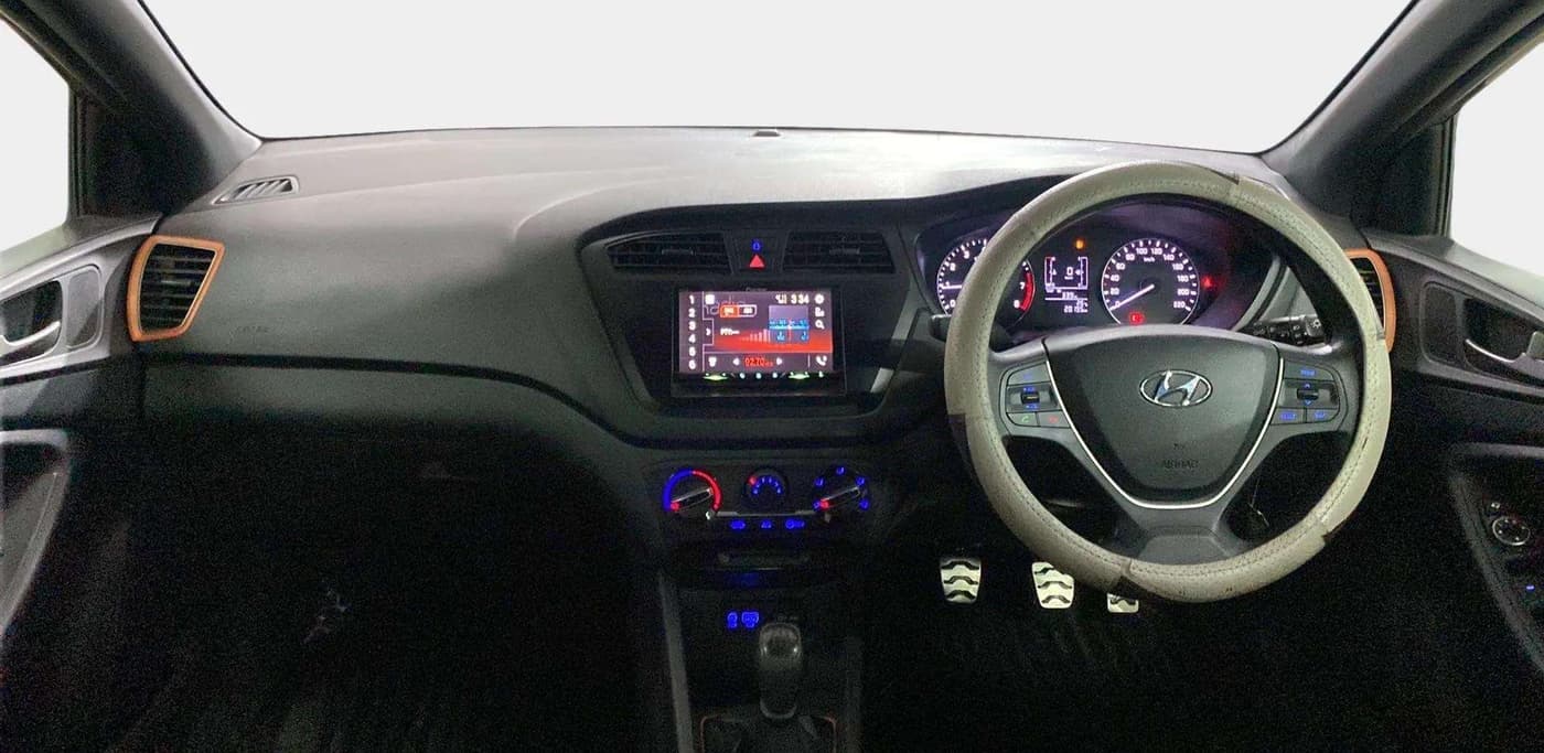 2017 Hyundai i20 Active 1.2 S, Petrol, Manual, 28,162 km, Dashboard