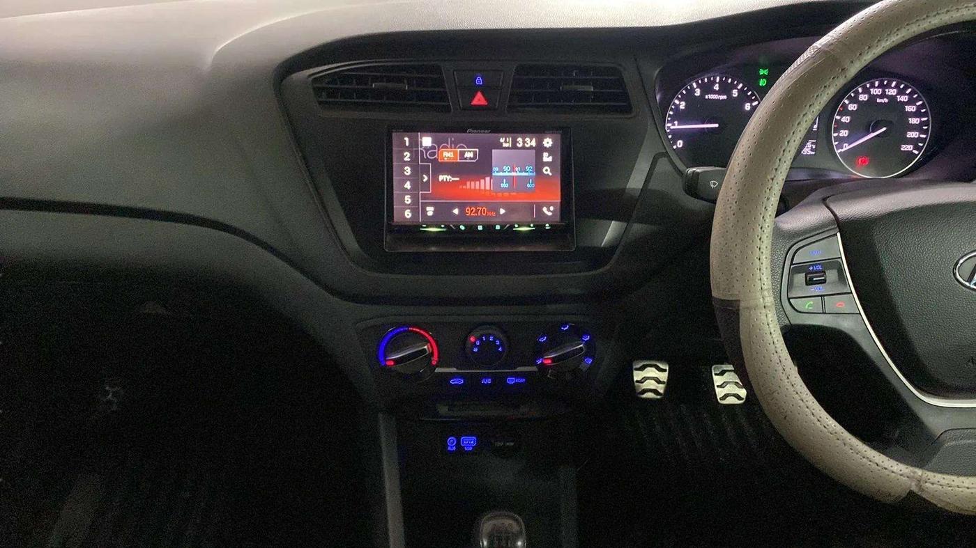2017 Hyundai i20 Active 1.2 S, Petrol, Manual, 28,162 km, Air Conditioner