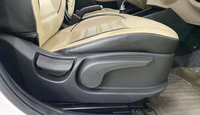 2018 Hyundai Verna 1.6 VTVT SX, Petrol, Manual, 23,157 km, Driver Side Adjustment Panel