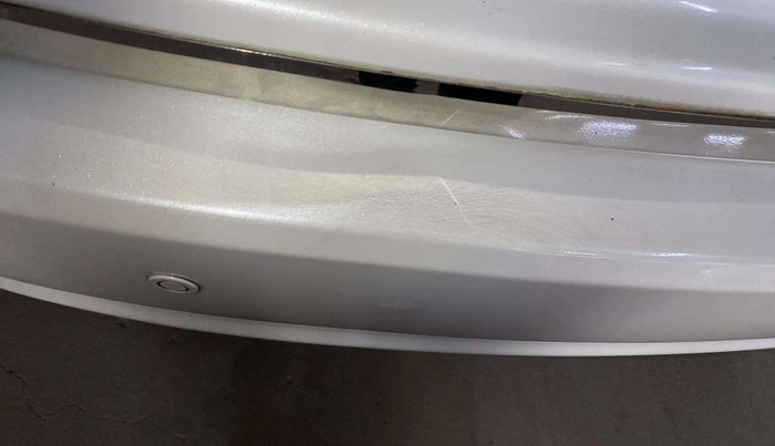 2016 Maruti Ciaz VXI+, Petrol, Manual, 49,483 km, Rear bumper - Paint is slightly damaged