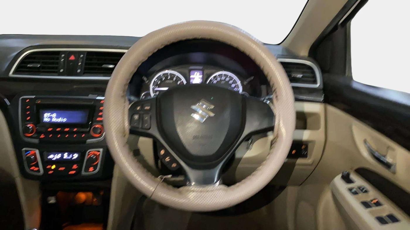 2016 Maruti Ciaz VXI+, Petrol, Manual, 49,488 km, Steering Wheel Close Up