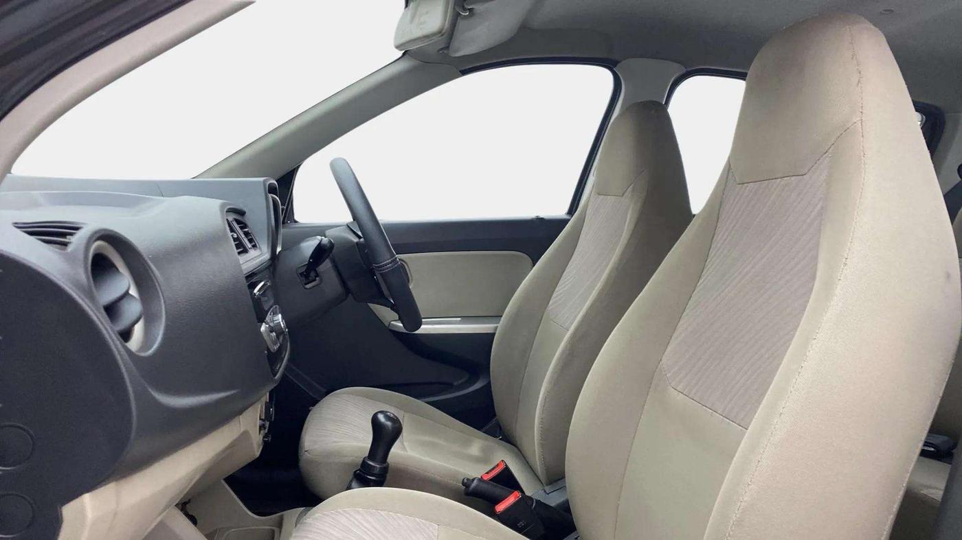 2017 Maruti Alto K10 VXI, Petrol, Manual, 92,882 km, Right Side Front Door Cabin