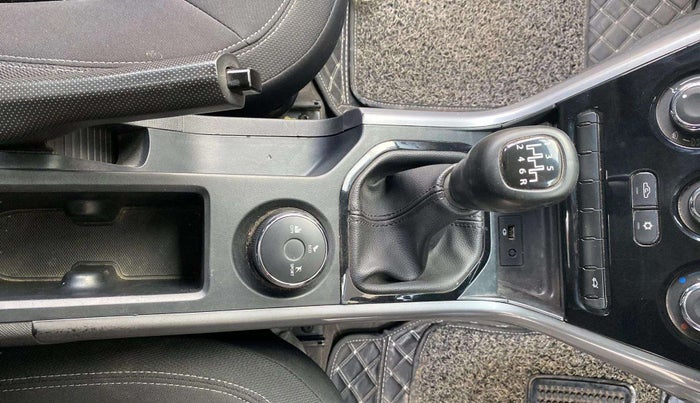 2021 Tata NEXON XM SUNROOF PETROL, Petrol, Manual, 25,085 km, Gear Lever