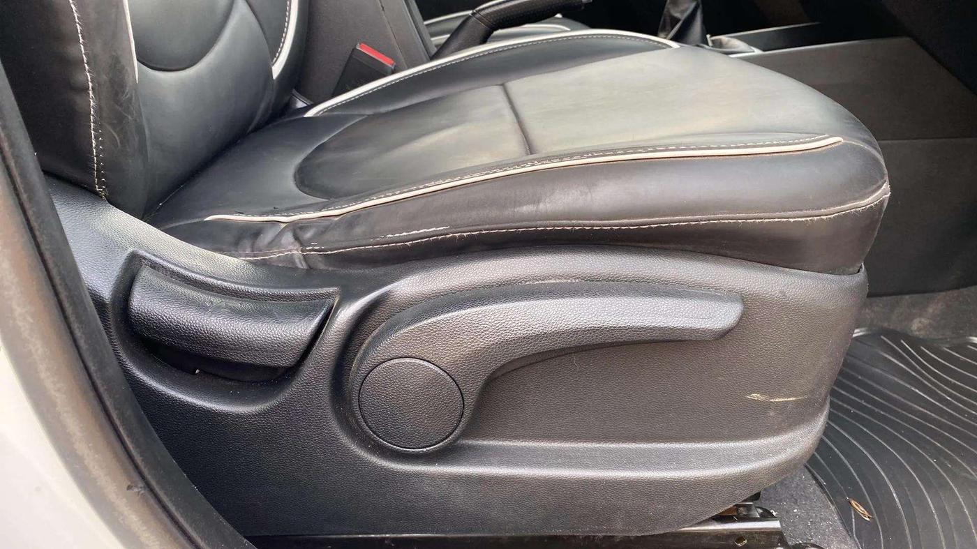 2019 Hyundai Creta E PLUS 1.6 PETROL, Petrol, Manual, 90,236 km, Driver Side Adjustment Panel