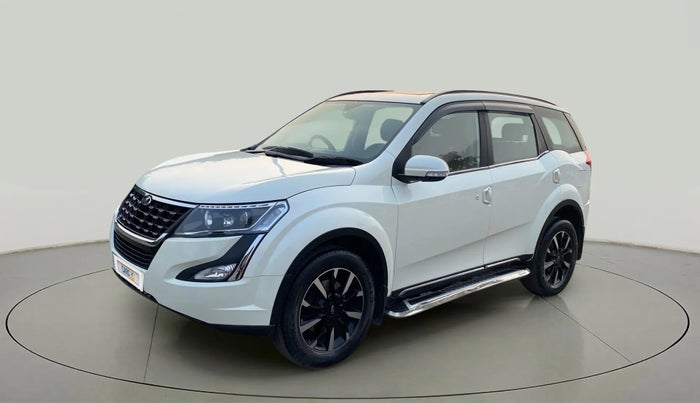 2018 Mahindra XUV500 W11, Diesel, Manual, 87,985 km, Left Front Diagonal