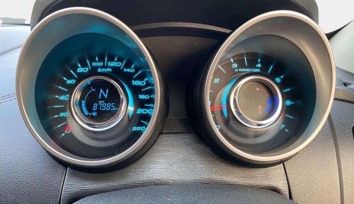 2018 Mahindra XUV500 W11, Diesel, Manual, 87,985 km, Odometer Image