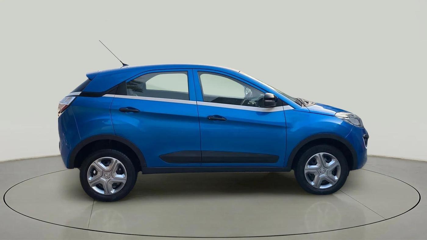 2019 Tata NEXON XM PETROL, Petrol, Manual, 29,416 km, Right Side View