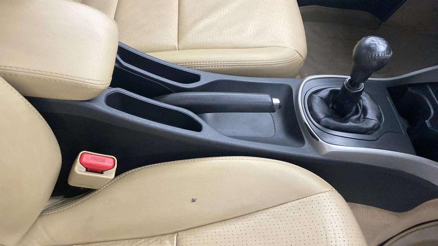 2016 Honda City 1.5L I-VTEC VX, Petrol, Manual, 58,736 km, Gear Lever