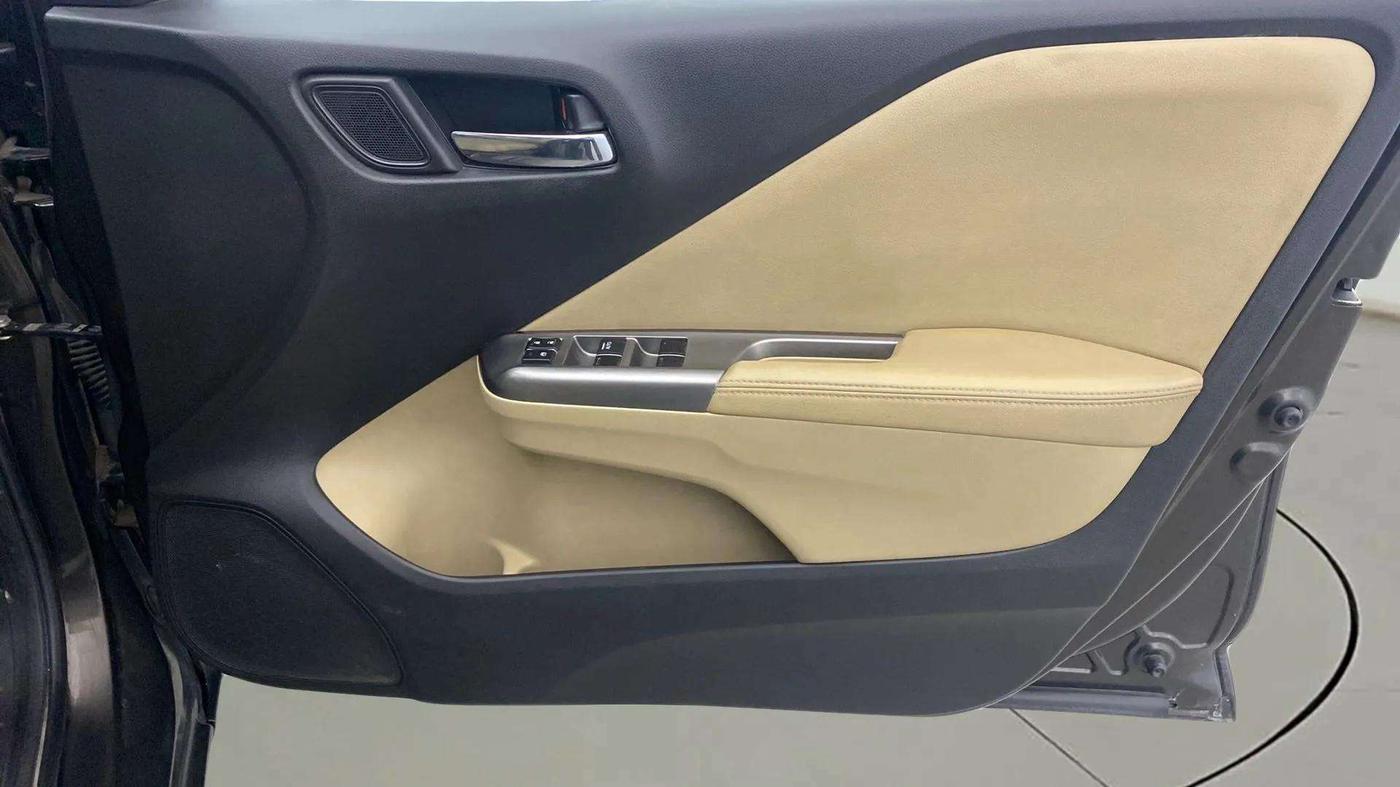 2016 Honda City 1.5L I-VTEC VX, Petrol, Manual, 58,736 km, Driver Side Door Panels Control